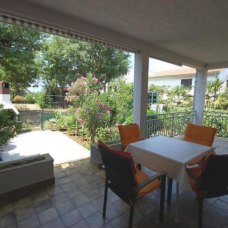 Apartments Jakobi By El-Pi Tours Njivice Dış mekan fotoğraf
